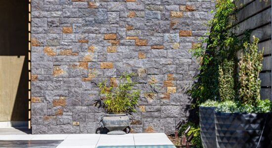 New Zealand Basalt Stone Profile – grey with bold rust highlights